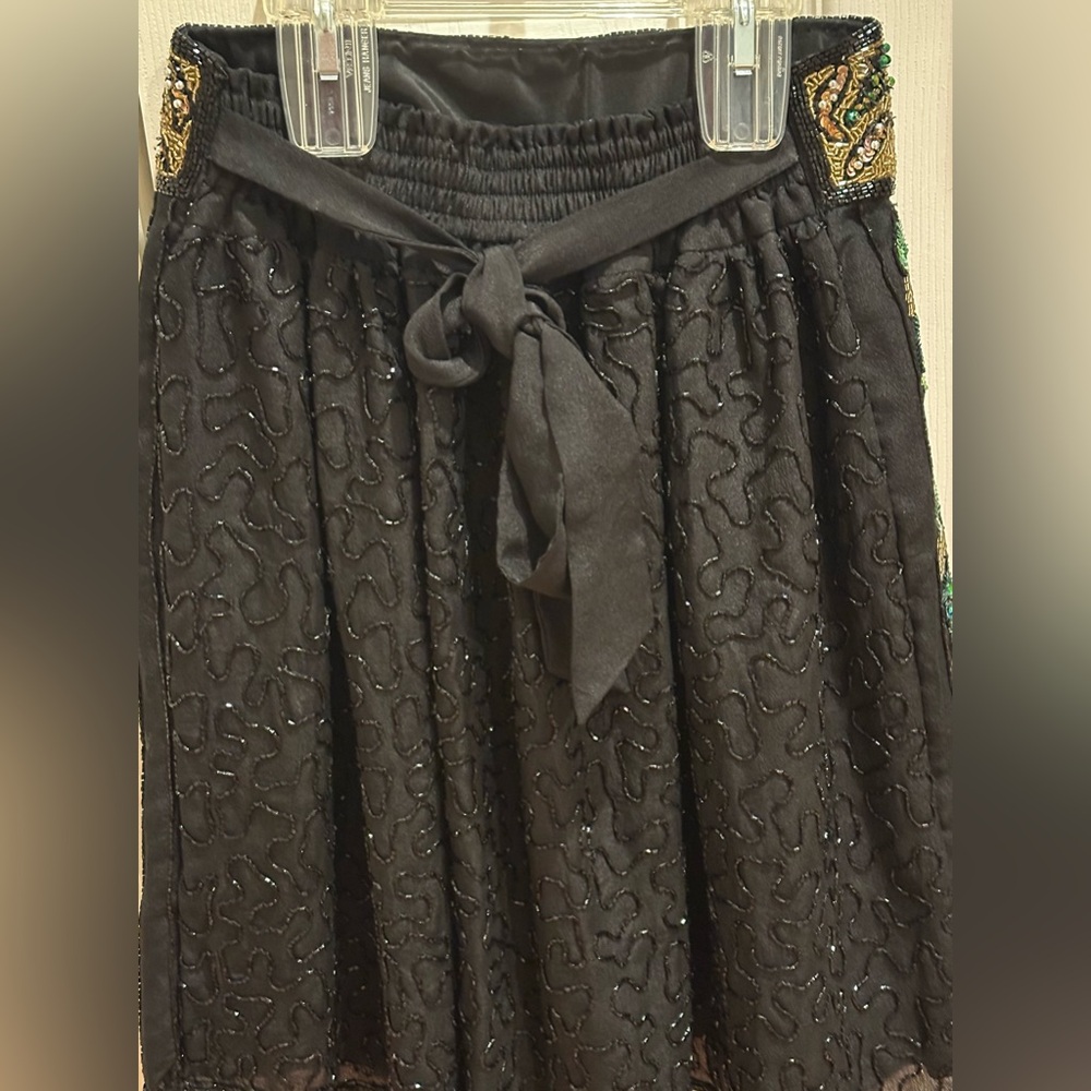 BEADED SILK Skirt in Black, Green & Gold Girls Sz 12. - Picture 3 of 15